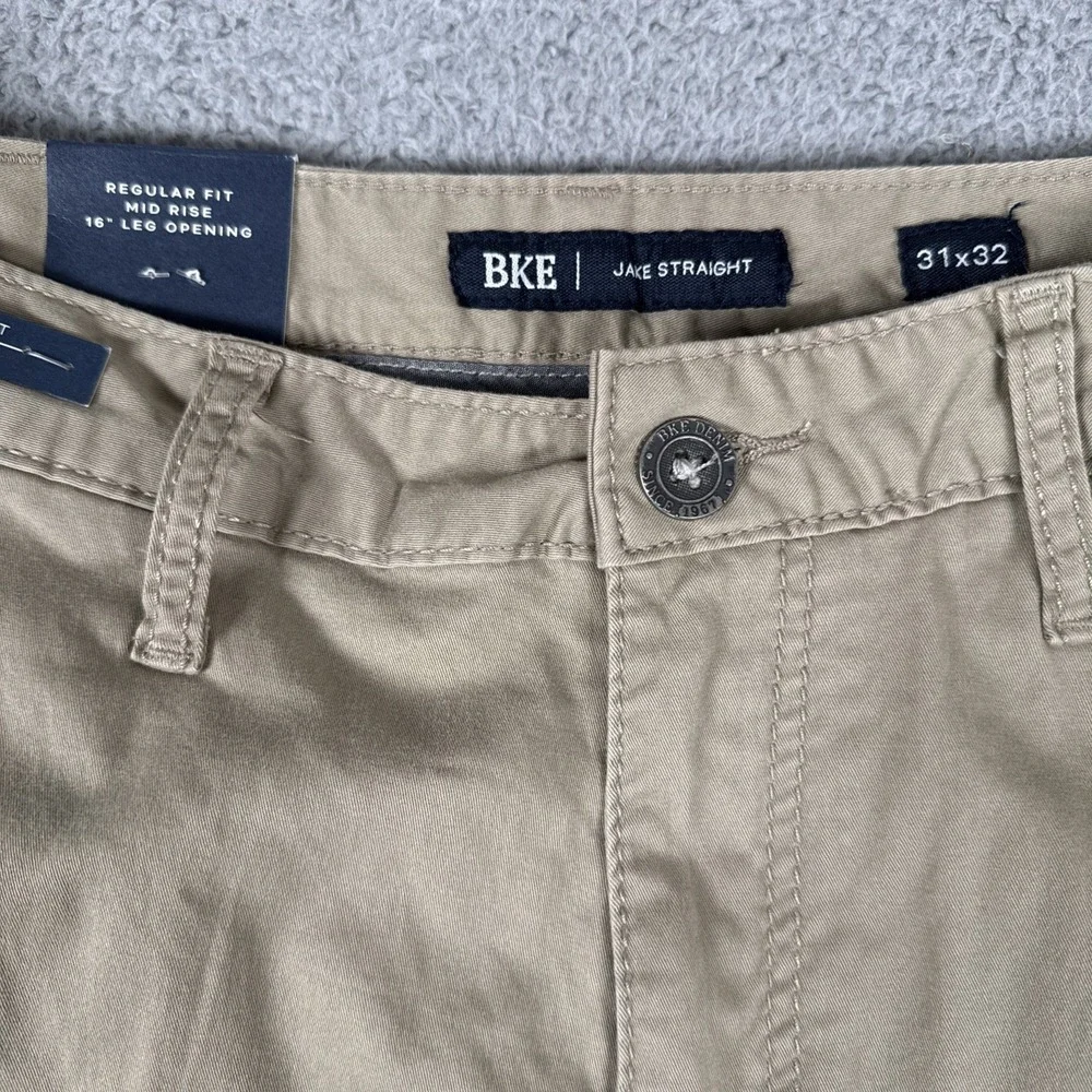 BKE Buckle Jake Chino Pants Mens 31x32 Khaki Beige Straight Leg Premium Stretch